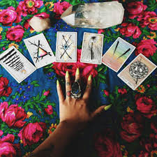 A Free Relationship Tarot Reading for Love Seekers